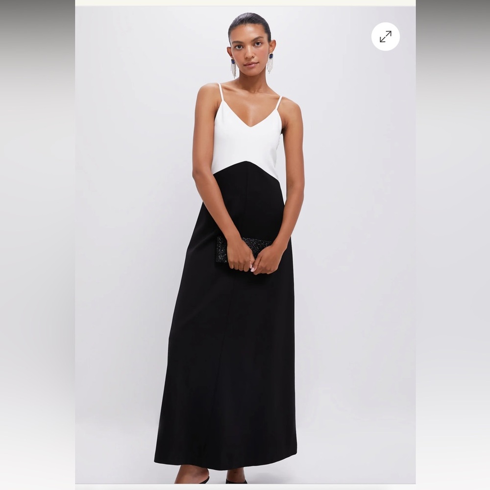 POMANDER PLACE
Black and White Lorelai Maxi Dress